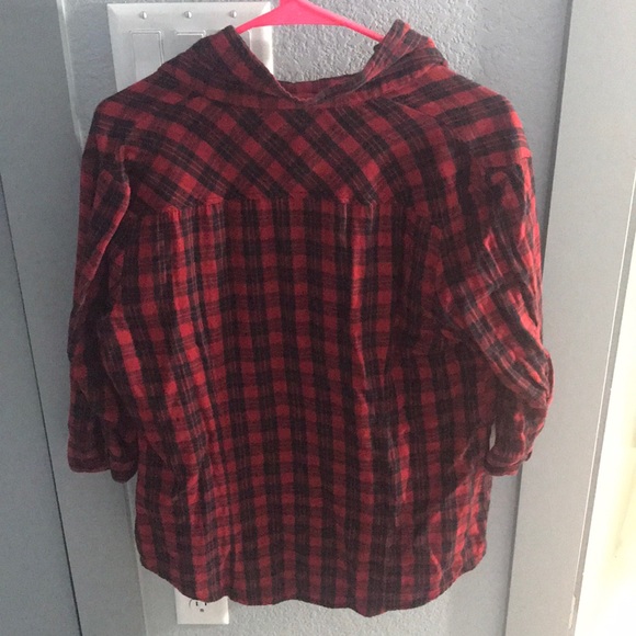 Red and black flannel - Picture 2 of 2